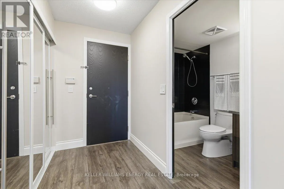 907 - 340 WATSON STREET W, #907