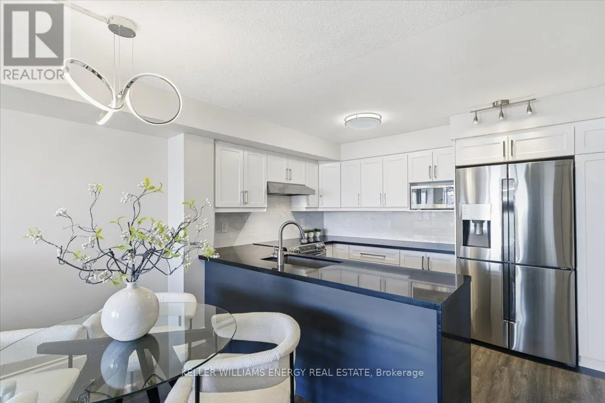 907 - 340 WATSON STREET W, #907