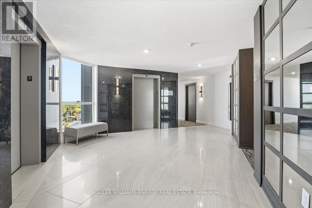 907 - 340 WATSON STREET W, #907
