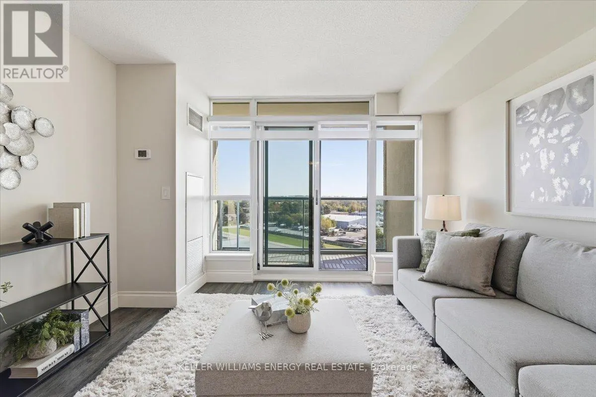 907 - 340 WATSON STREET W, #907