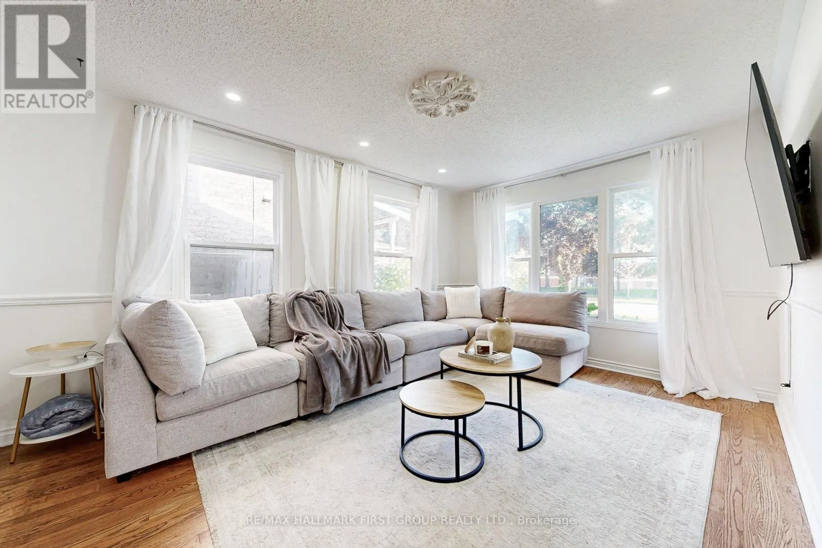 1522 AMBERLEA ROAD