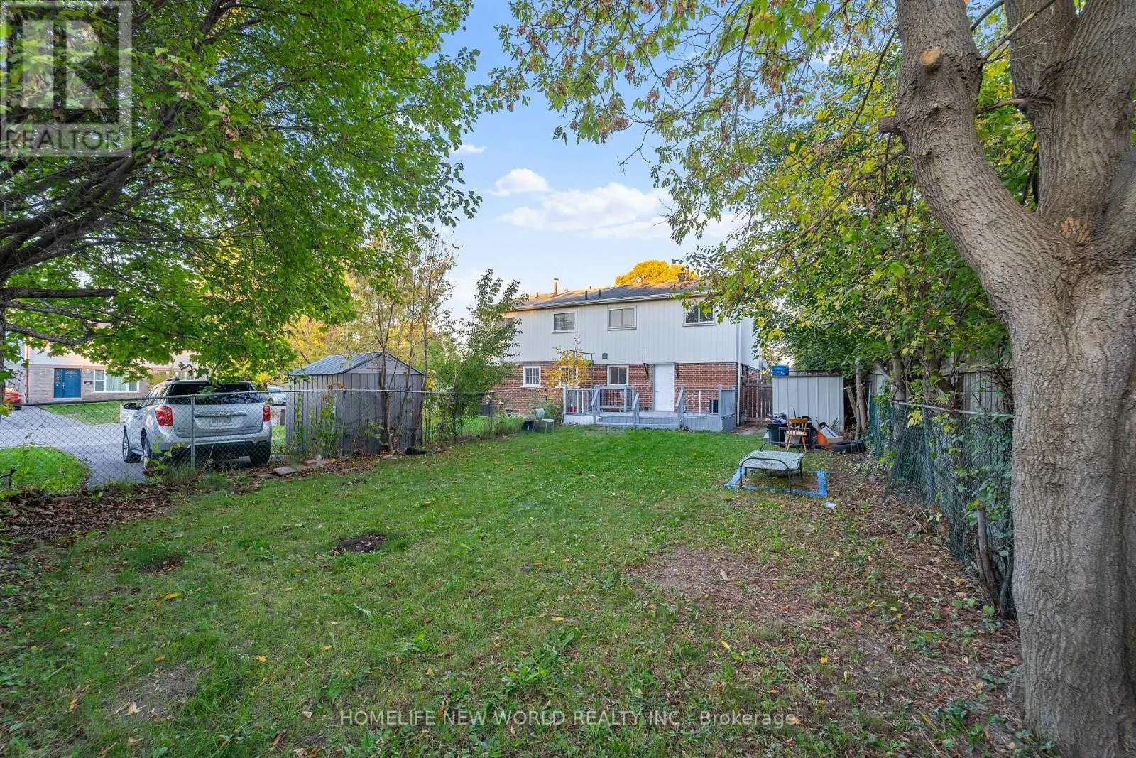 3 BRISBOURNE GROVE