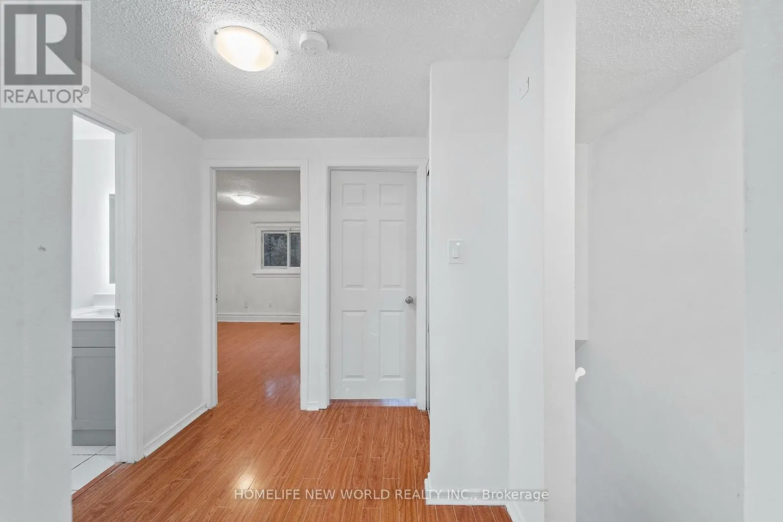 3 BRISBOURNE GROVE