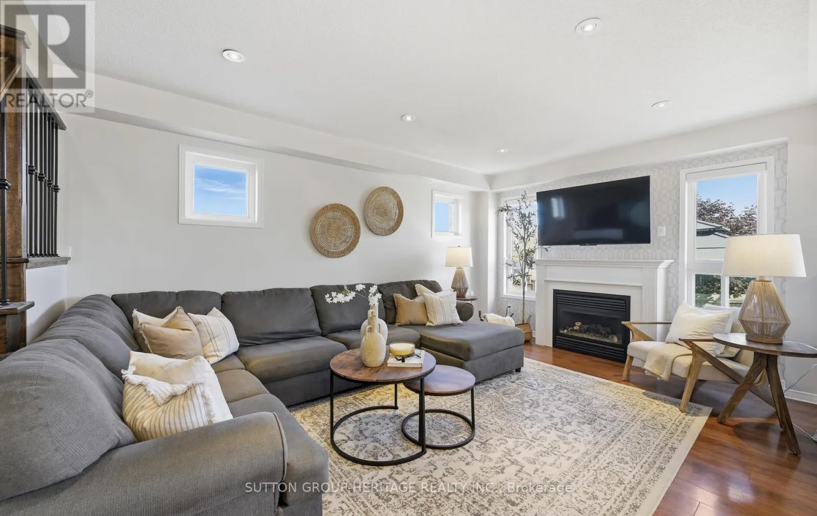 59 ALLWORTH CRESCENT