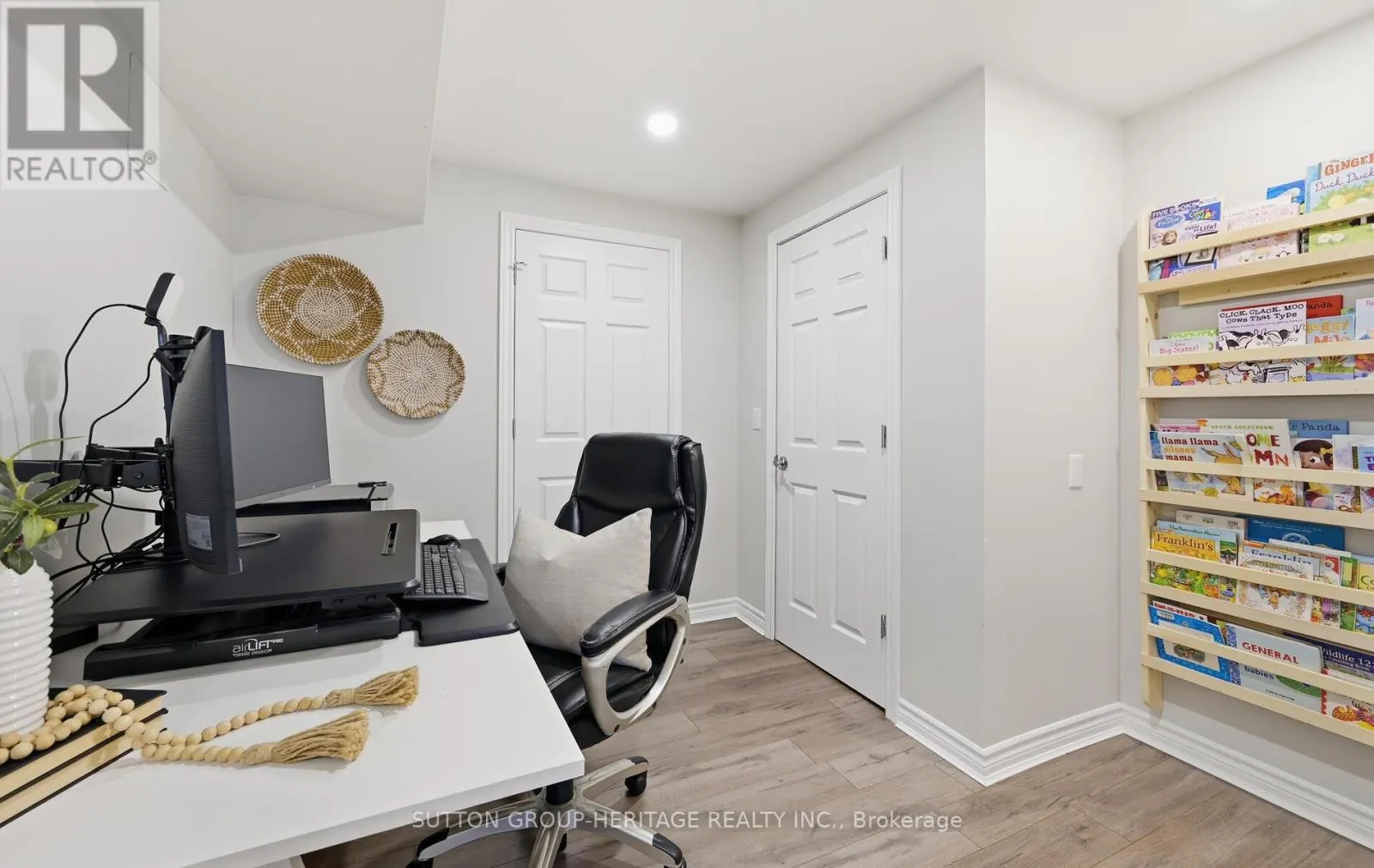 59 ALLWORTH CRESCENT