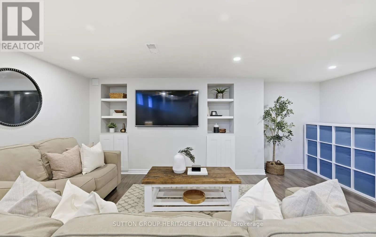 59 ALLWORTH CRESCENT