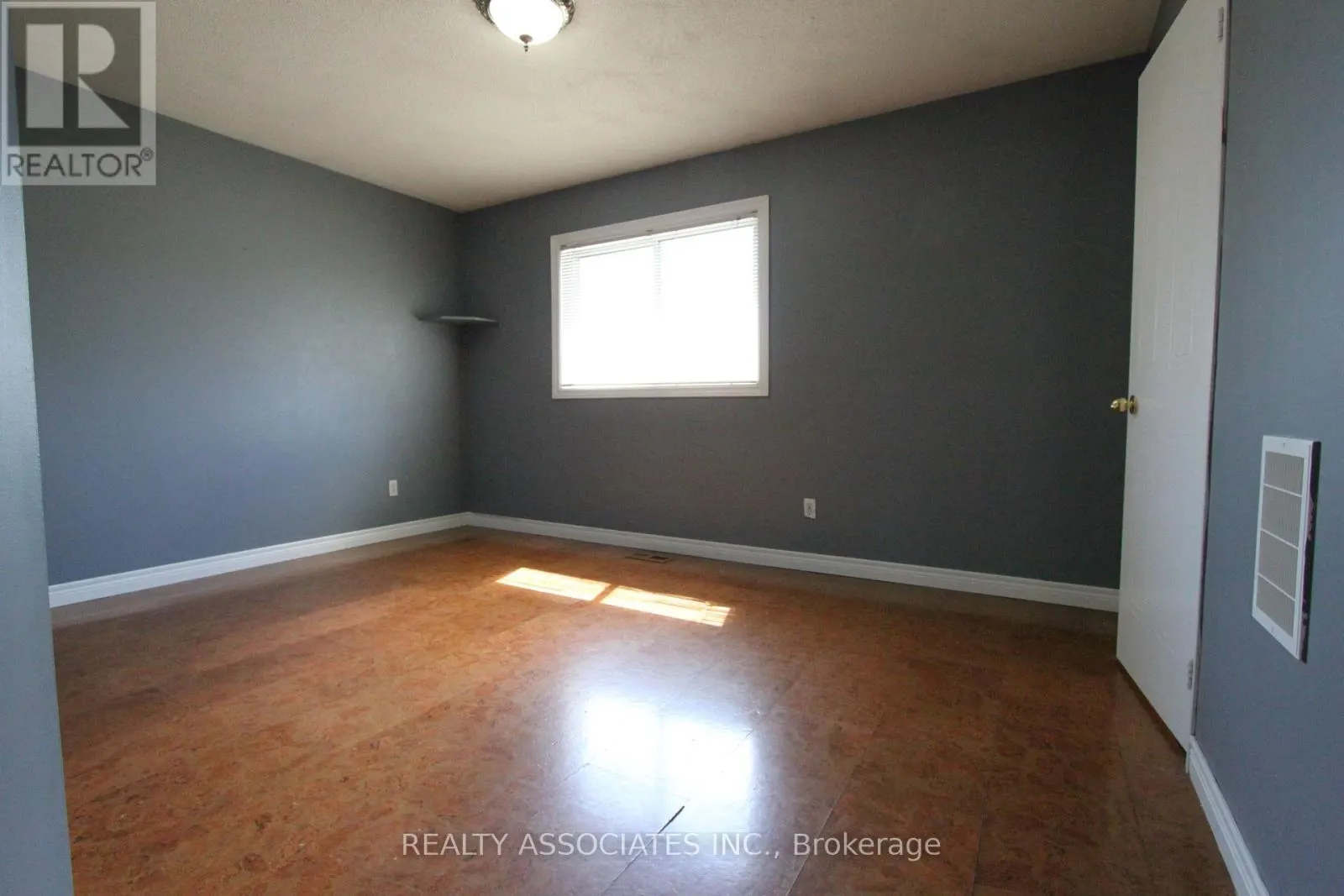 MAIN - 160 WHITE PINE CRESCENT