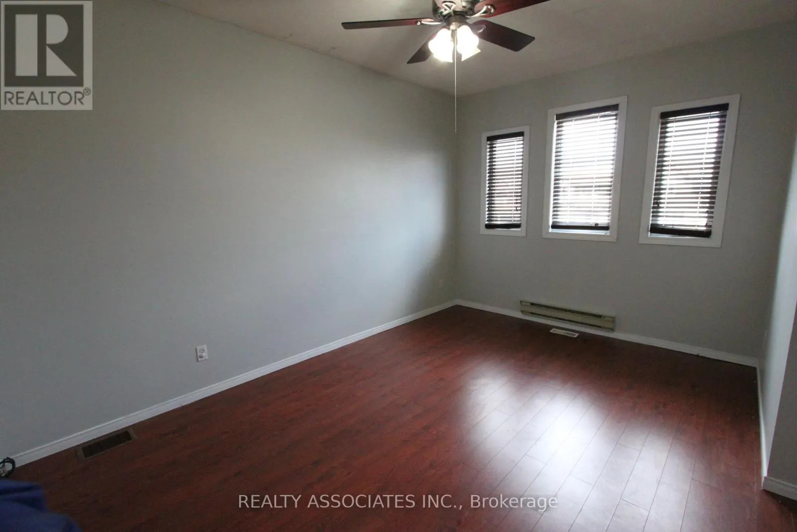 MAIN - 160 WHITE PINE CRESCENT