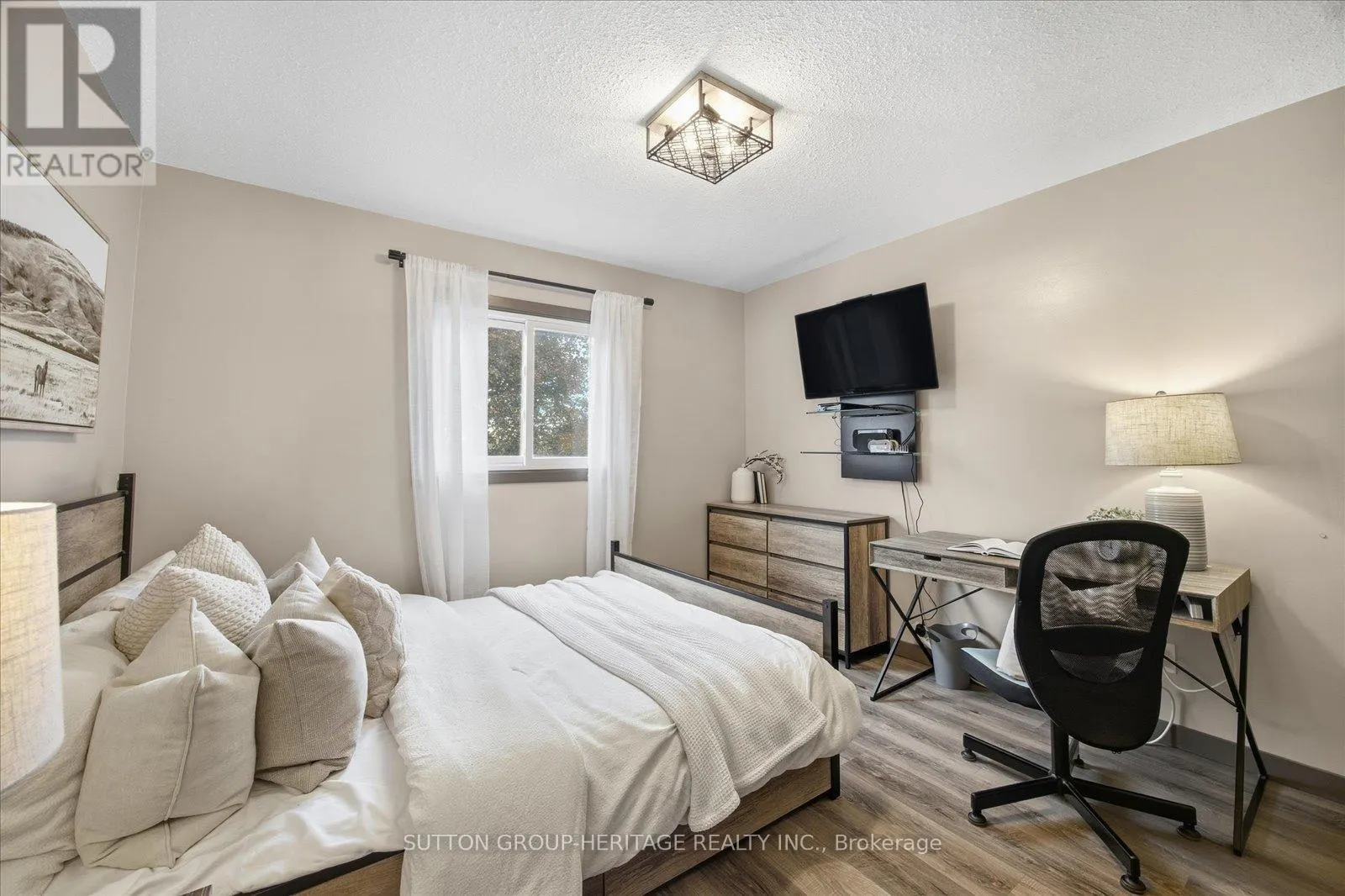 1509 WOODRUFF CRESCENT