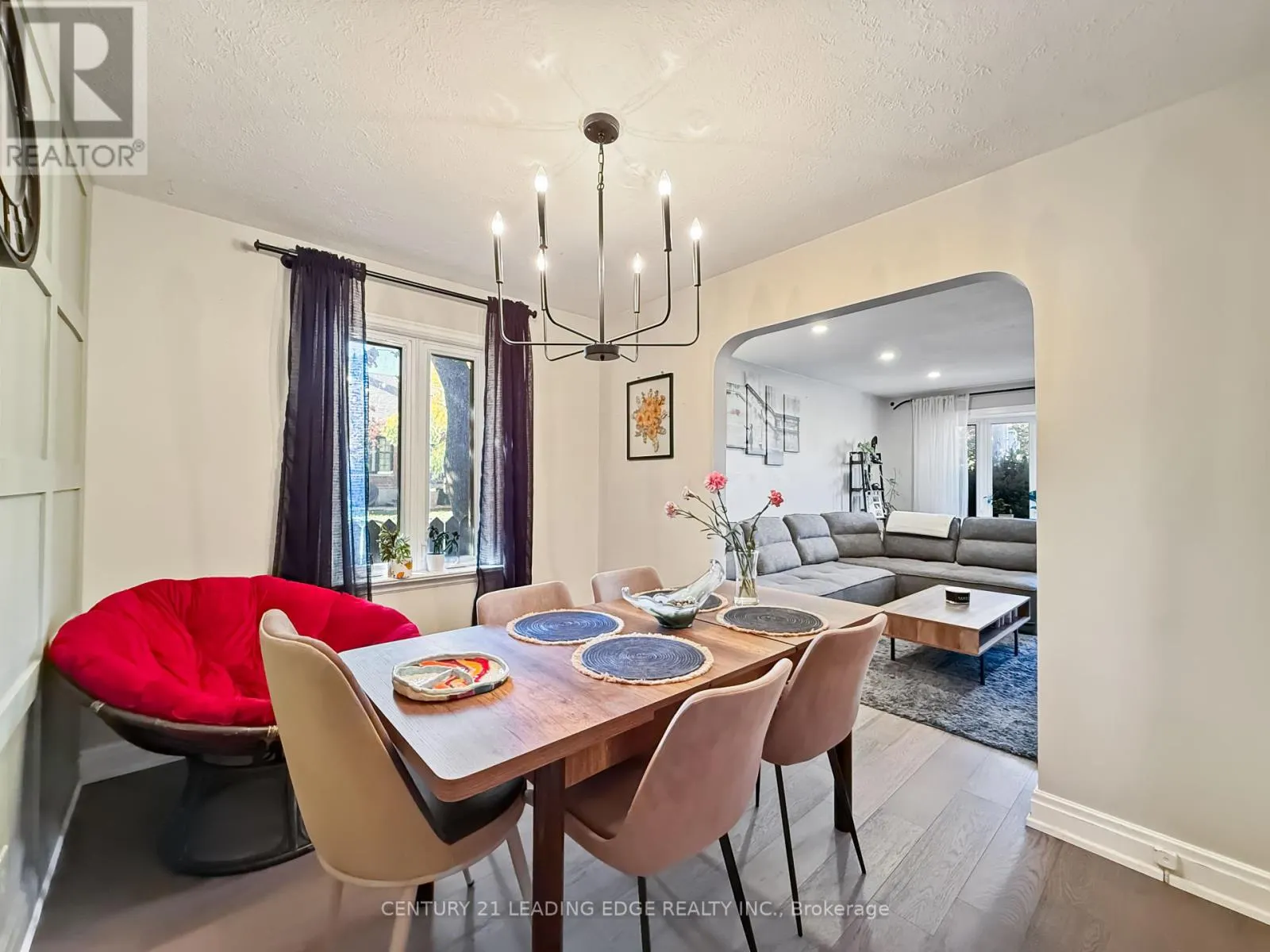 501 BOND STREET E