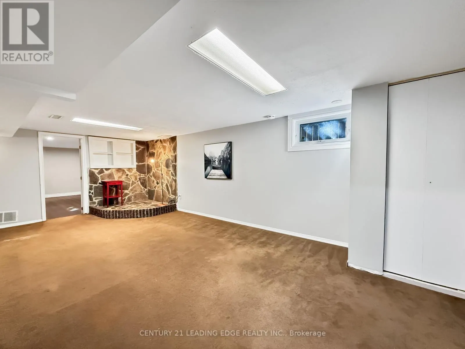 501 BOND STREET E