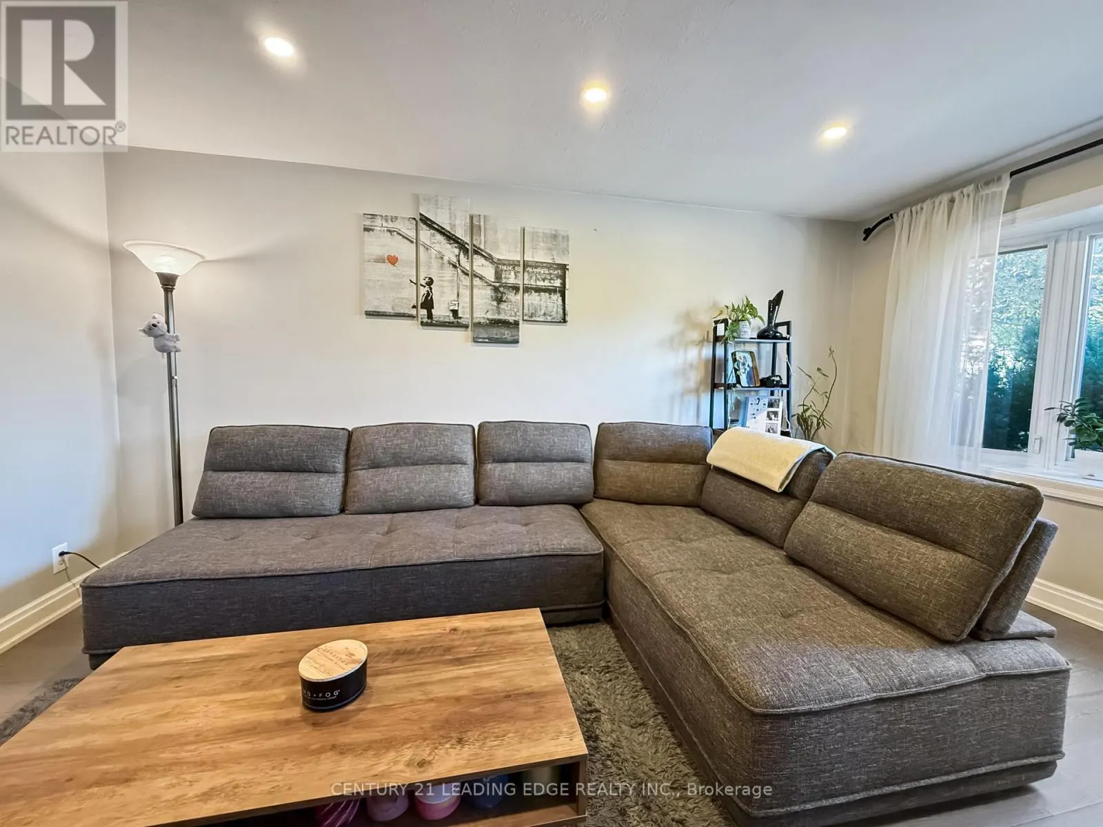 501 BOND STREET E