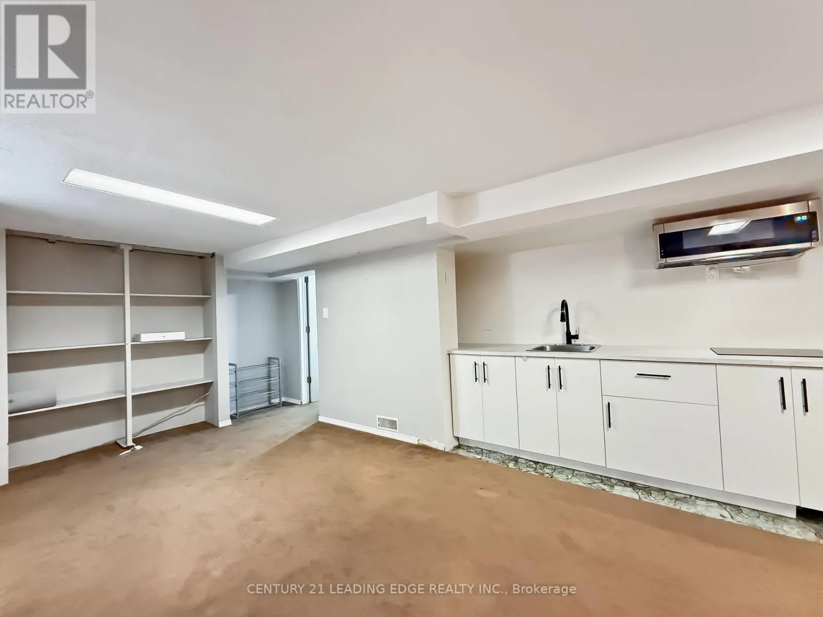 501 BOND STREET E