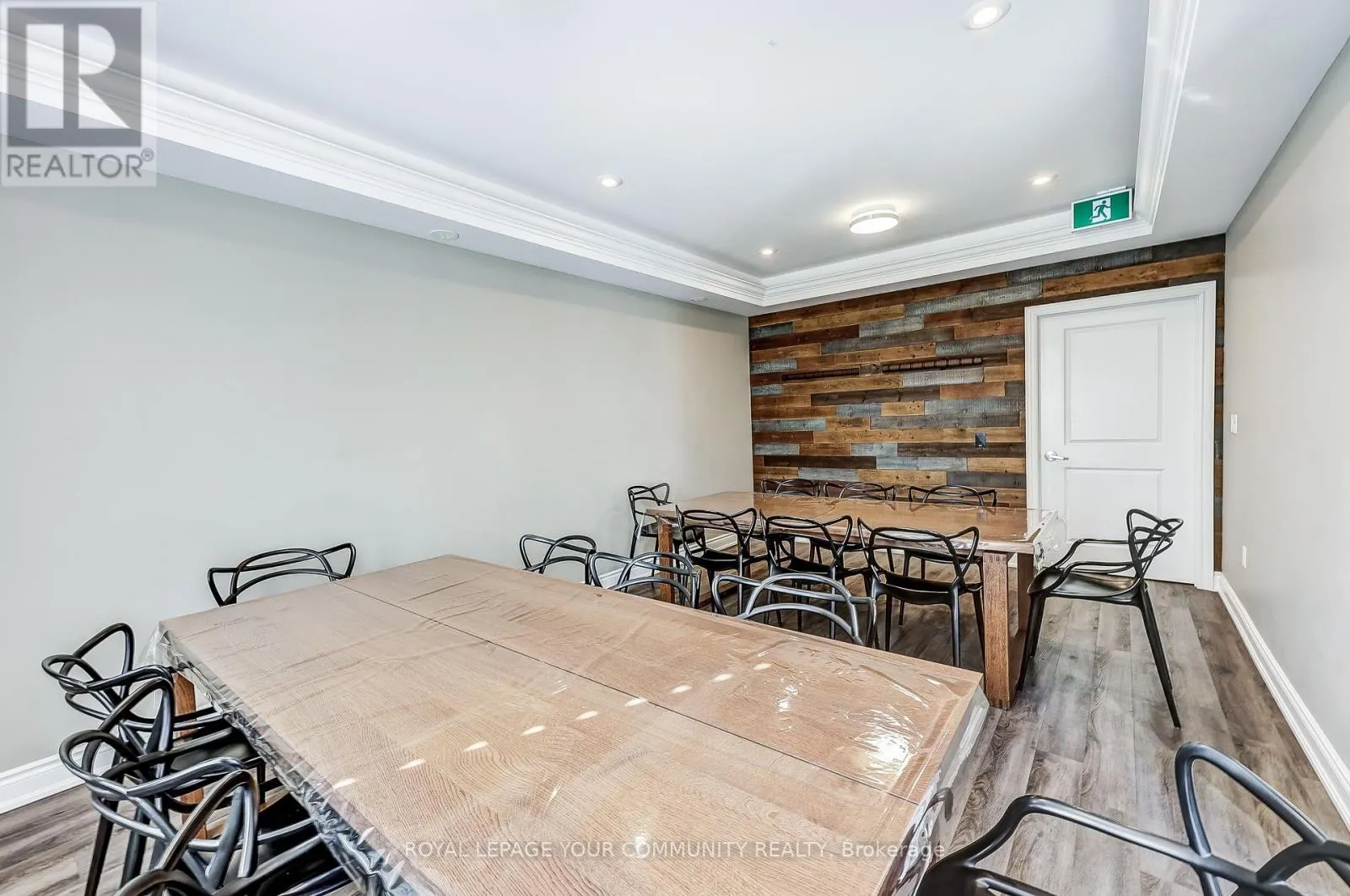 39 - 1430 GORD VINSON AVENUE