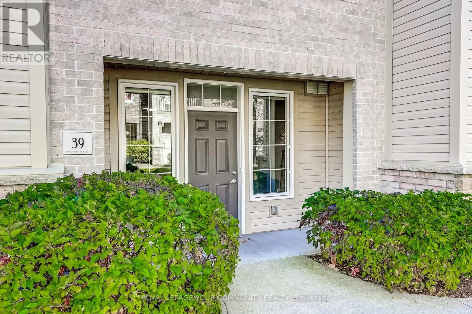 39 - 1430 GORD VINSON AVENUE