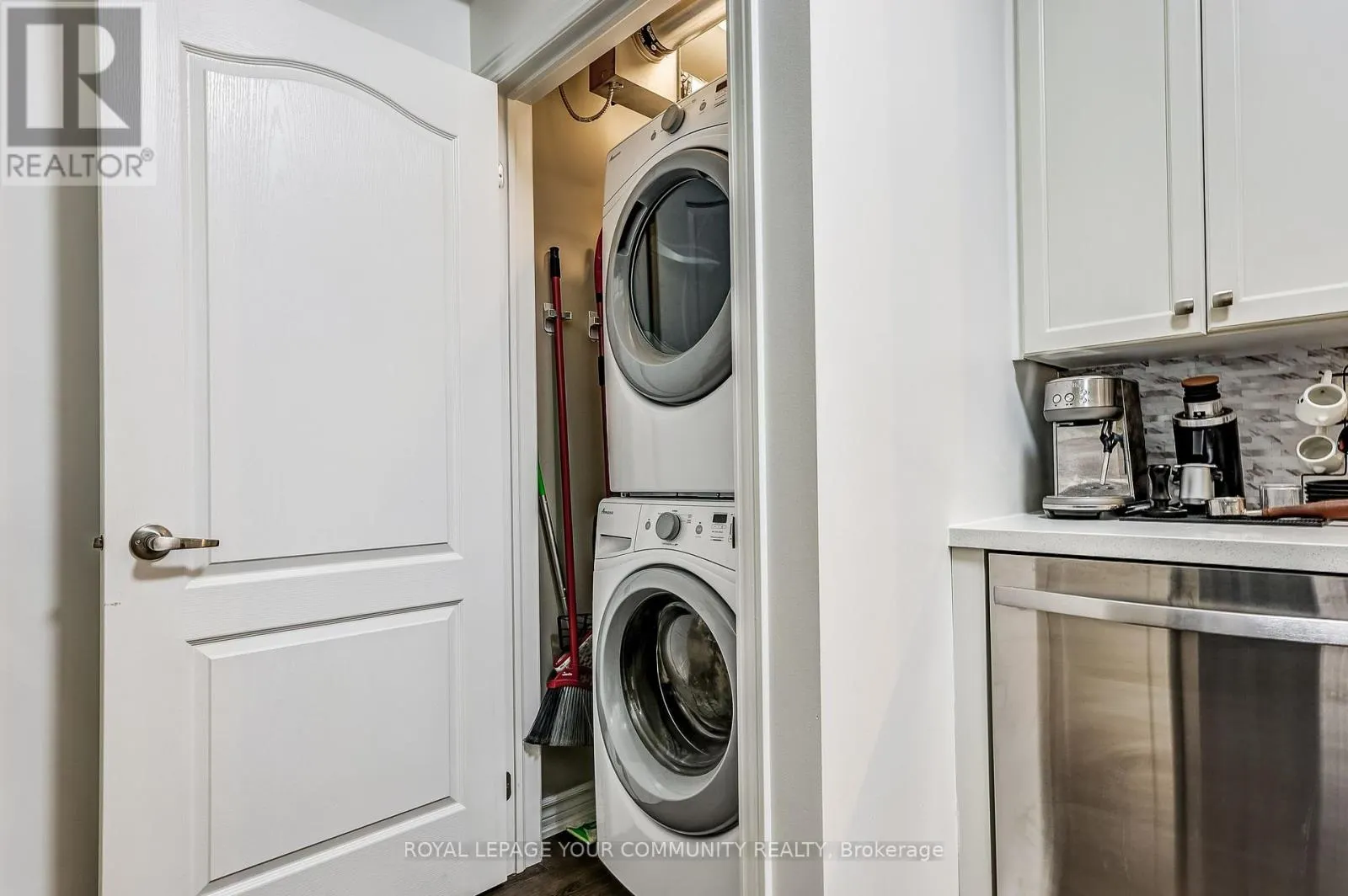 39 - 1430 GORD VINSON AVENUE