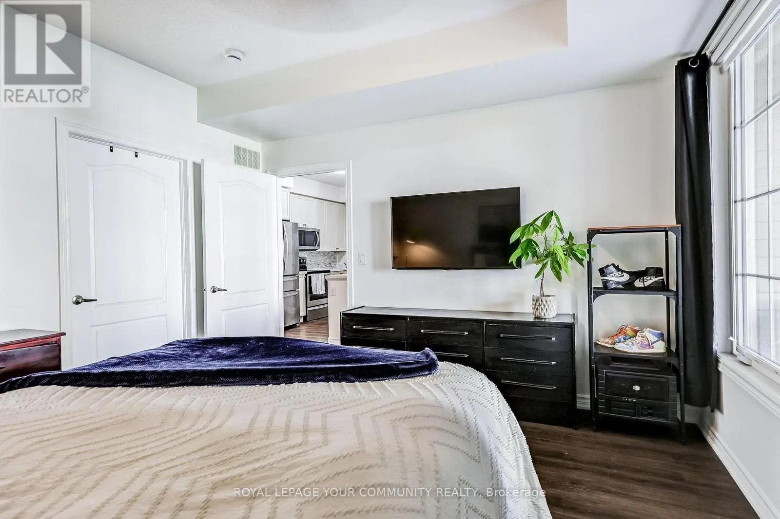 39 - 1430 GORD VINSON AVENUE