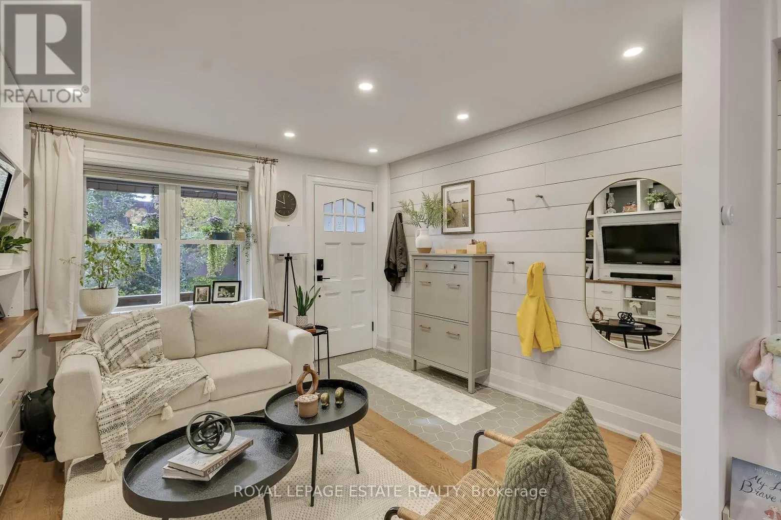 13 EASTDALE AVENUE