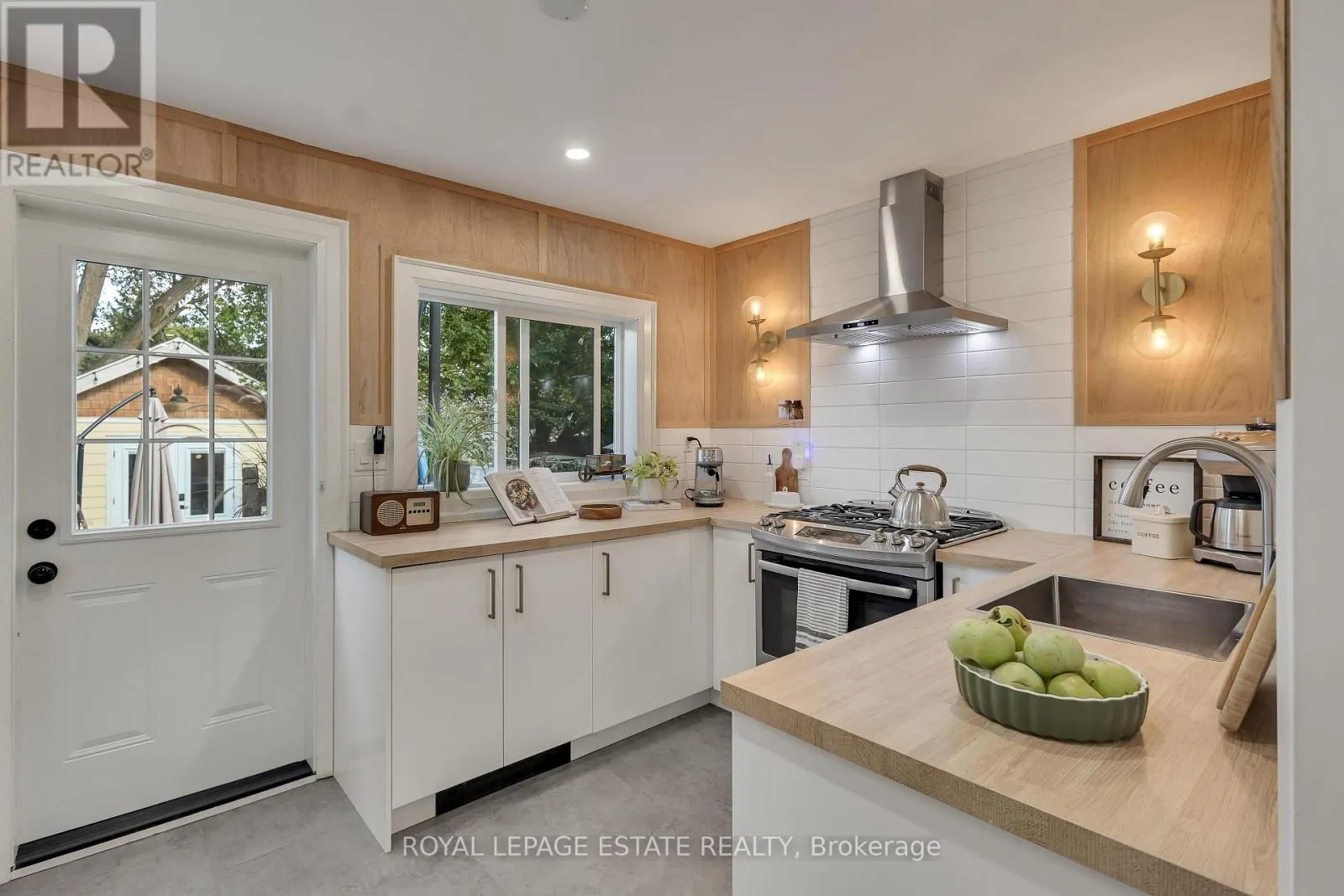 13 EASTDALE AVENUE