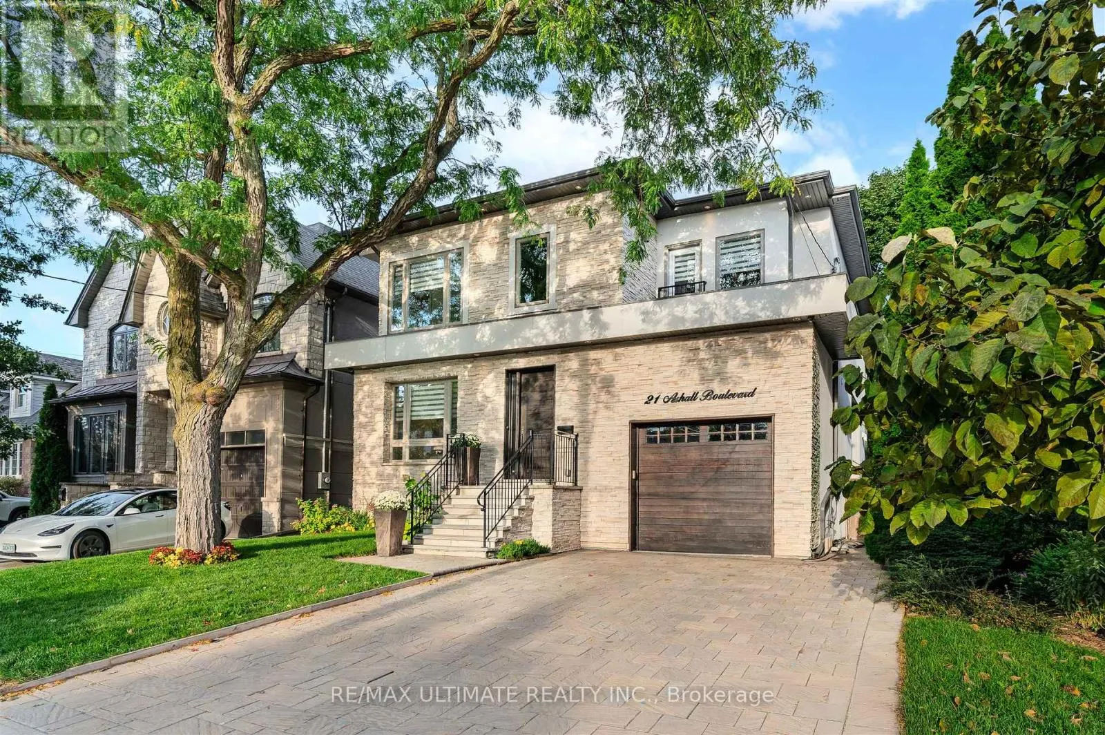 21 ASHALL BOULEVARD