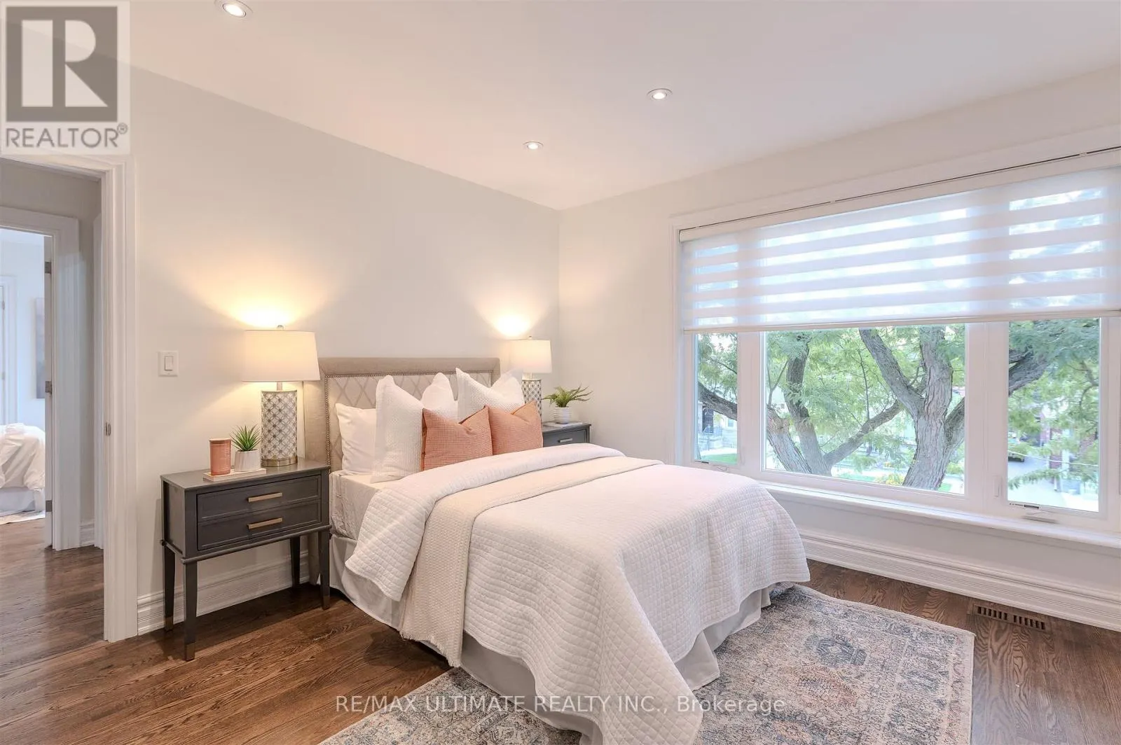 21 ASHALL BOULEVARD