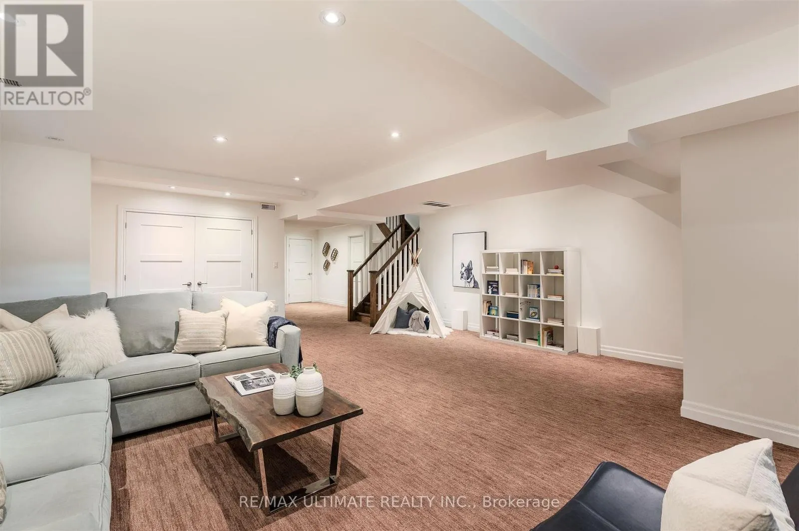 21 ASHALL BOULEVARD