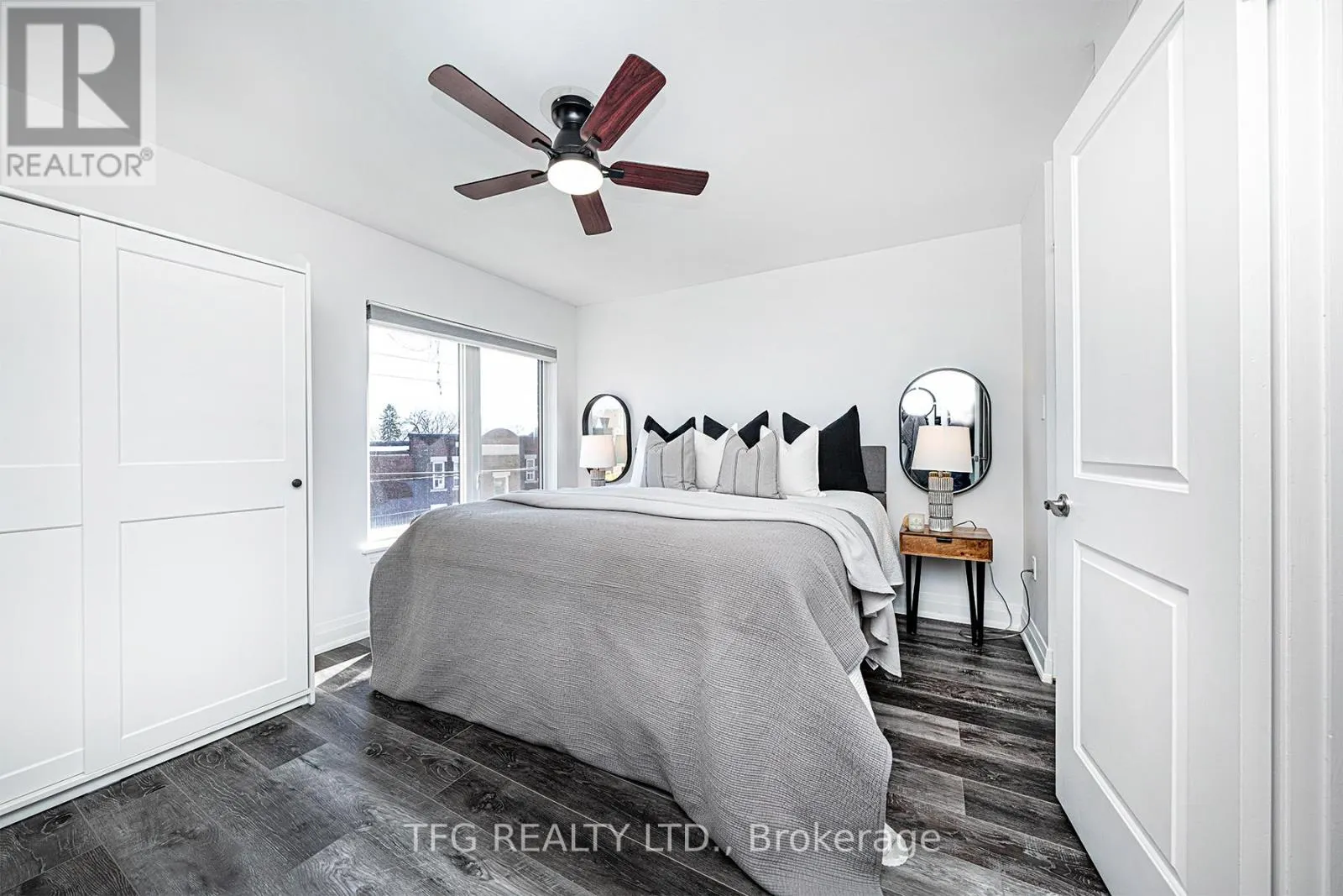 7 - 120 GLEN MANOR DRIVE, #7