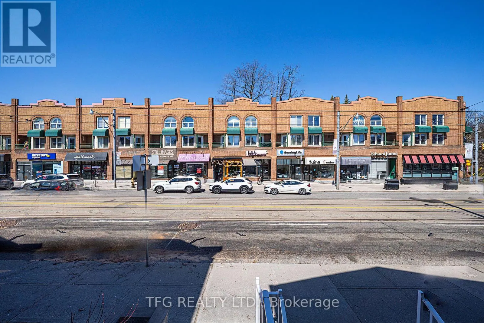 7 - 120 GLEN MANOR DRIVE, #7