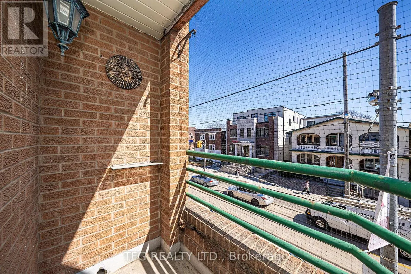 7 - 120 GLEN MANOR DRIVE, #7