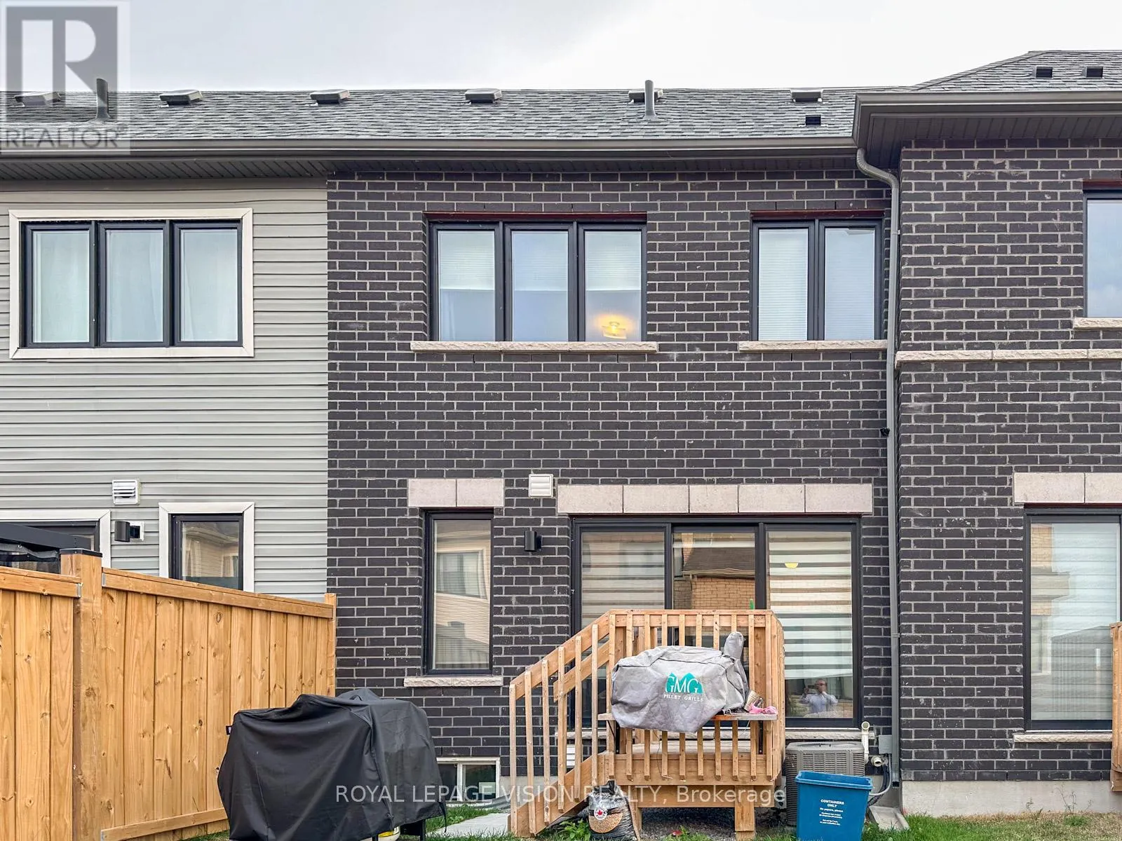 74 CASPIAN SQUARE