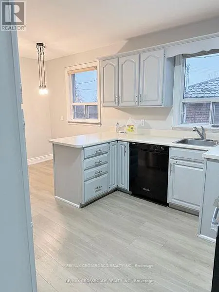 113 CONFEDERATION DRIVE