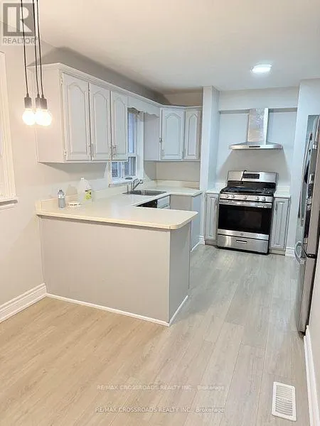 113 CONFEDERATION DRIVE