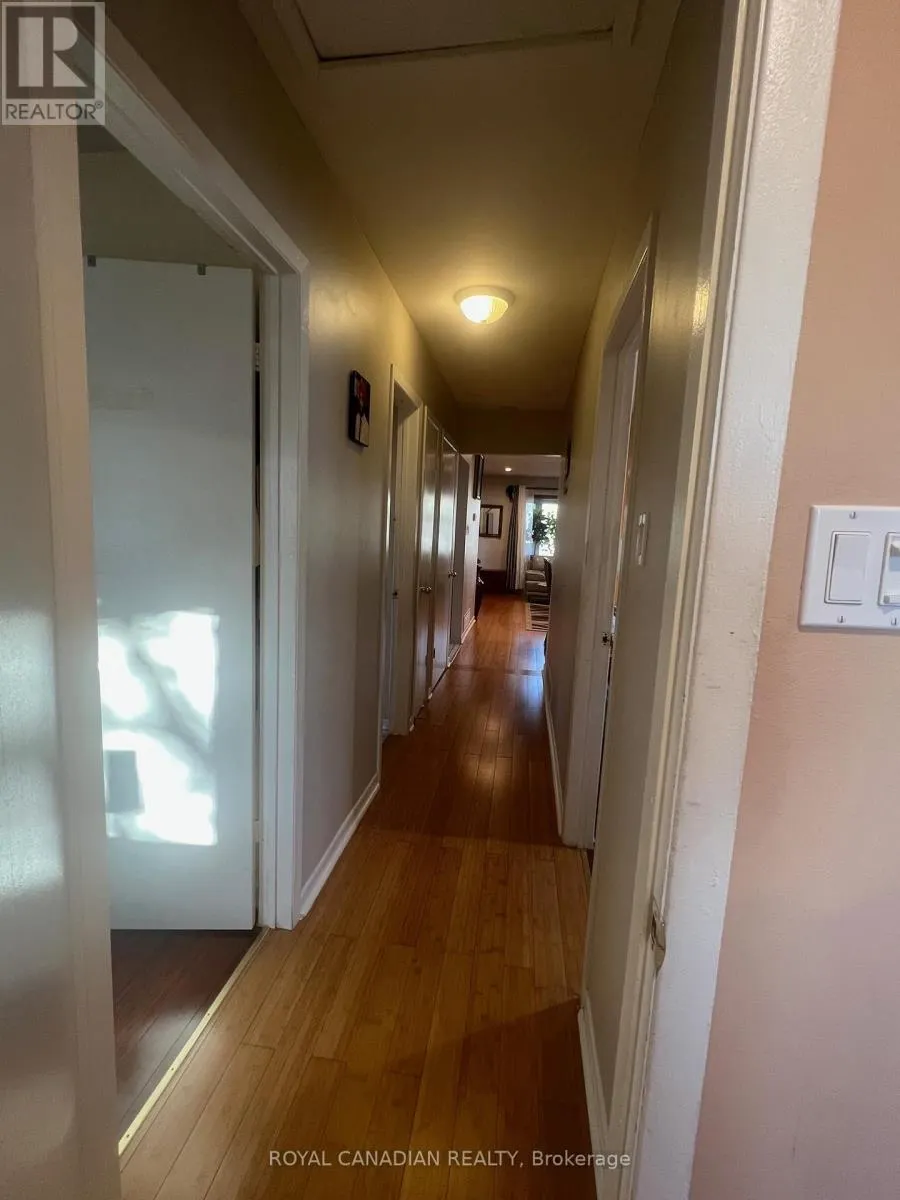 UPPER - 6 O'HENRY GROVE