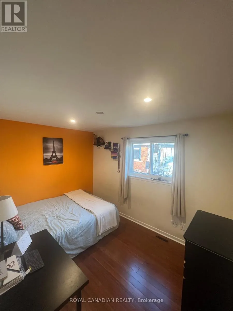 UPPER - 6 O'HENRY GROVE