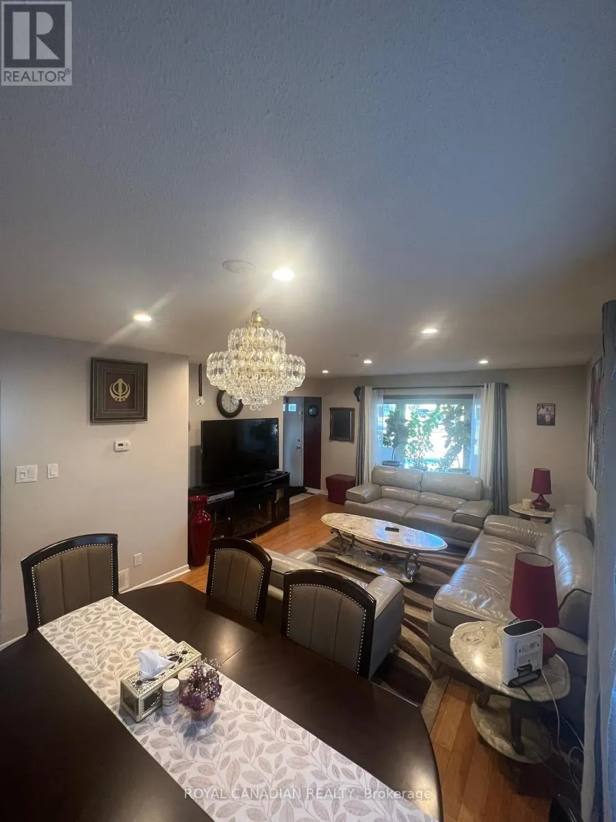 UPPER - 6 O'HENRY GROVE