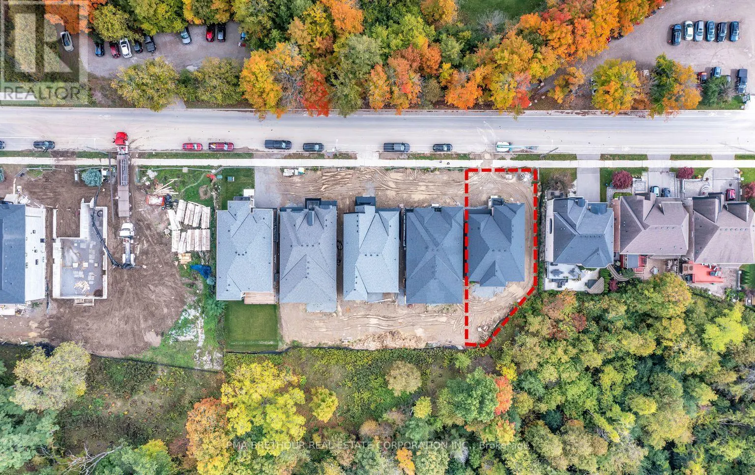 382 RIVERSIDE DRIVE