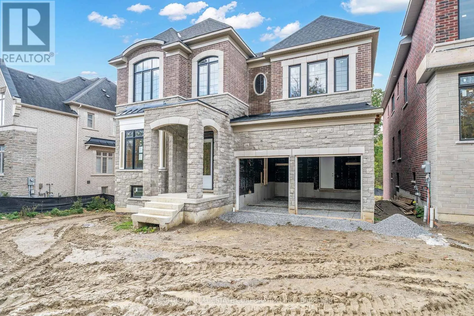 382 RIVERSIDE DRIVE
