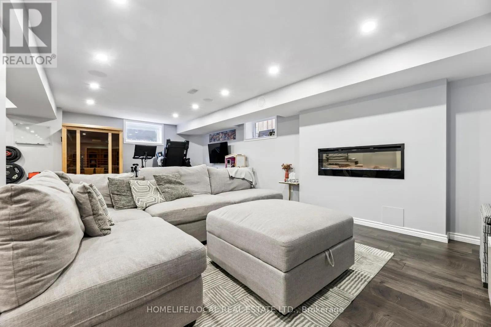 147 UNDERWOOD DRIVE