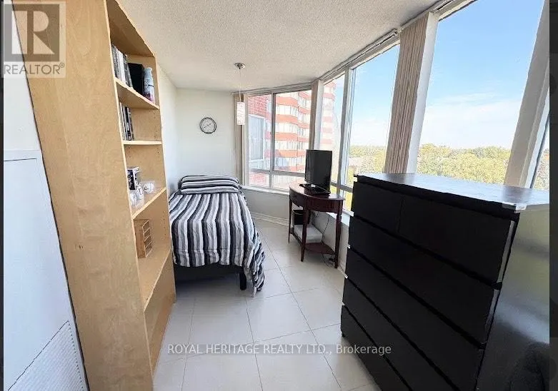 622 - 11753 SHEPPARD AVENUE E