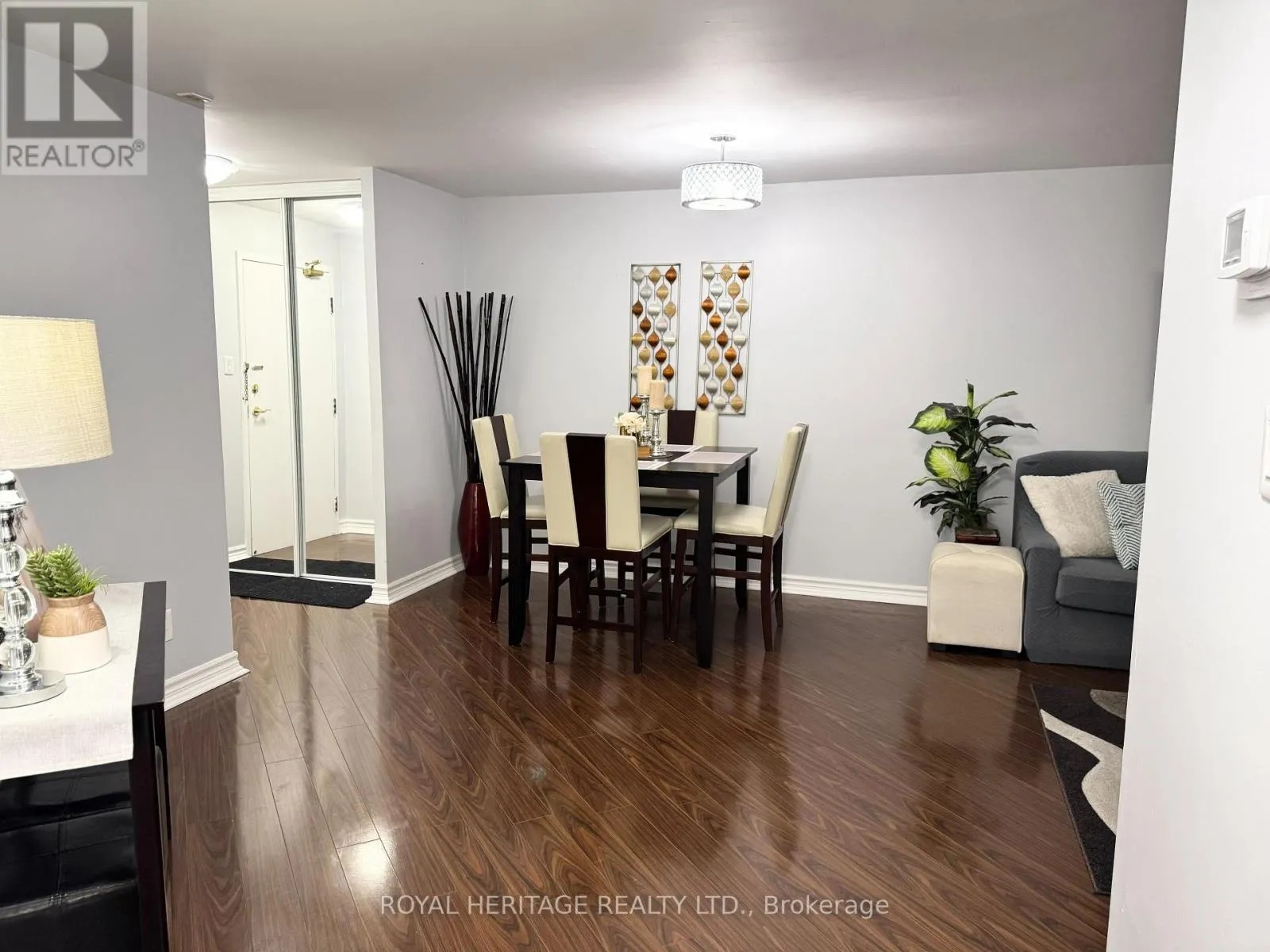 622 - 11753 SHEPPARD AVENUE E