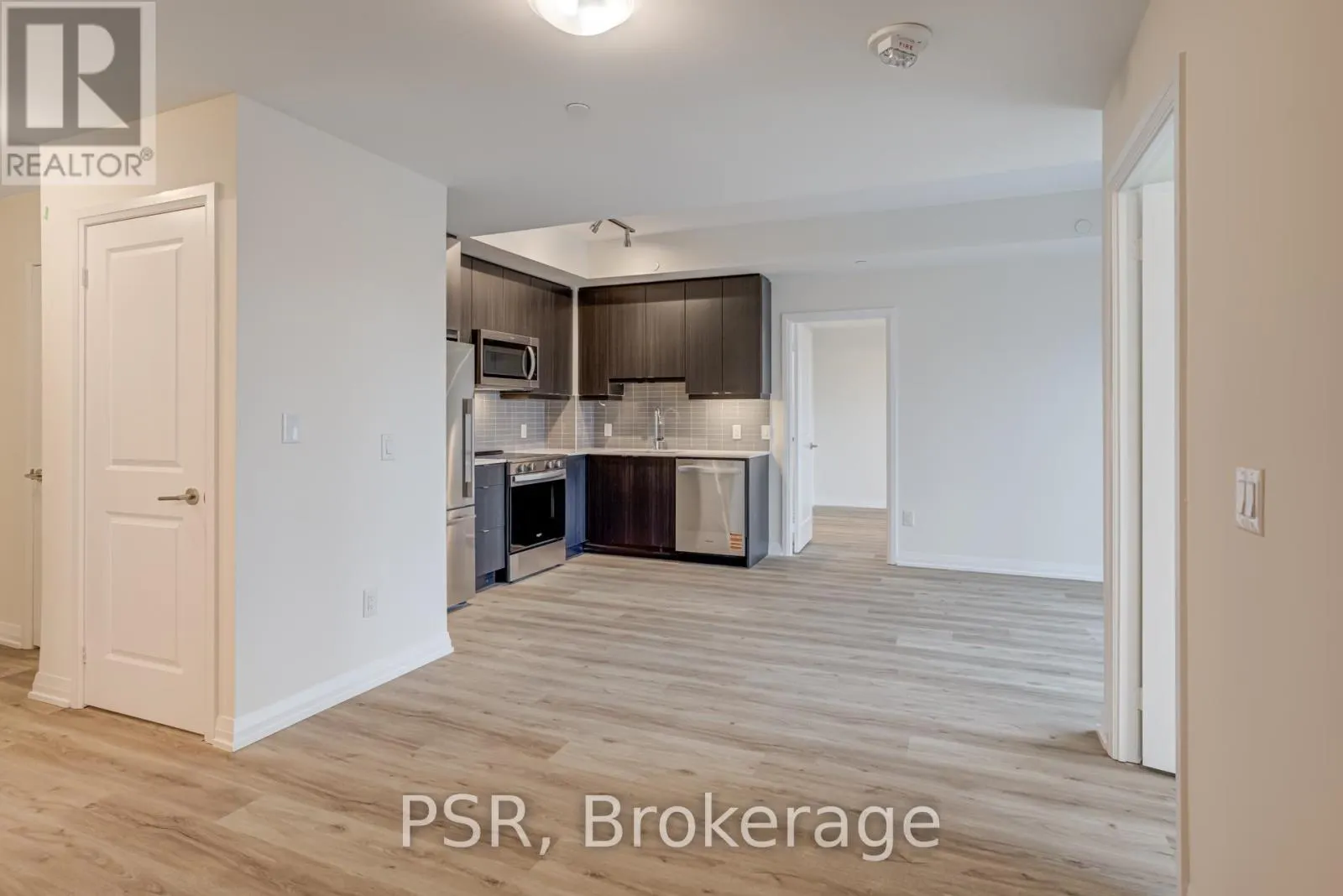 421 - 3270 SHEPPARD AVENUE E