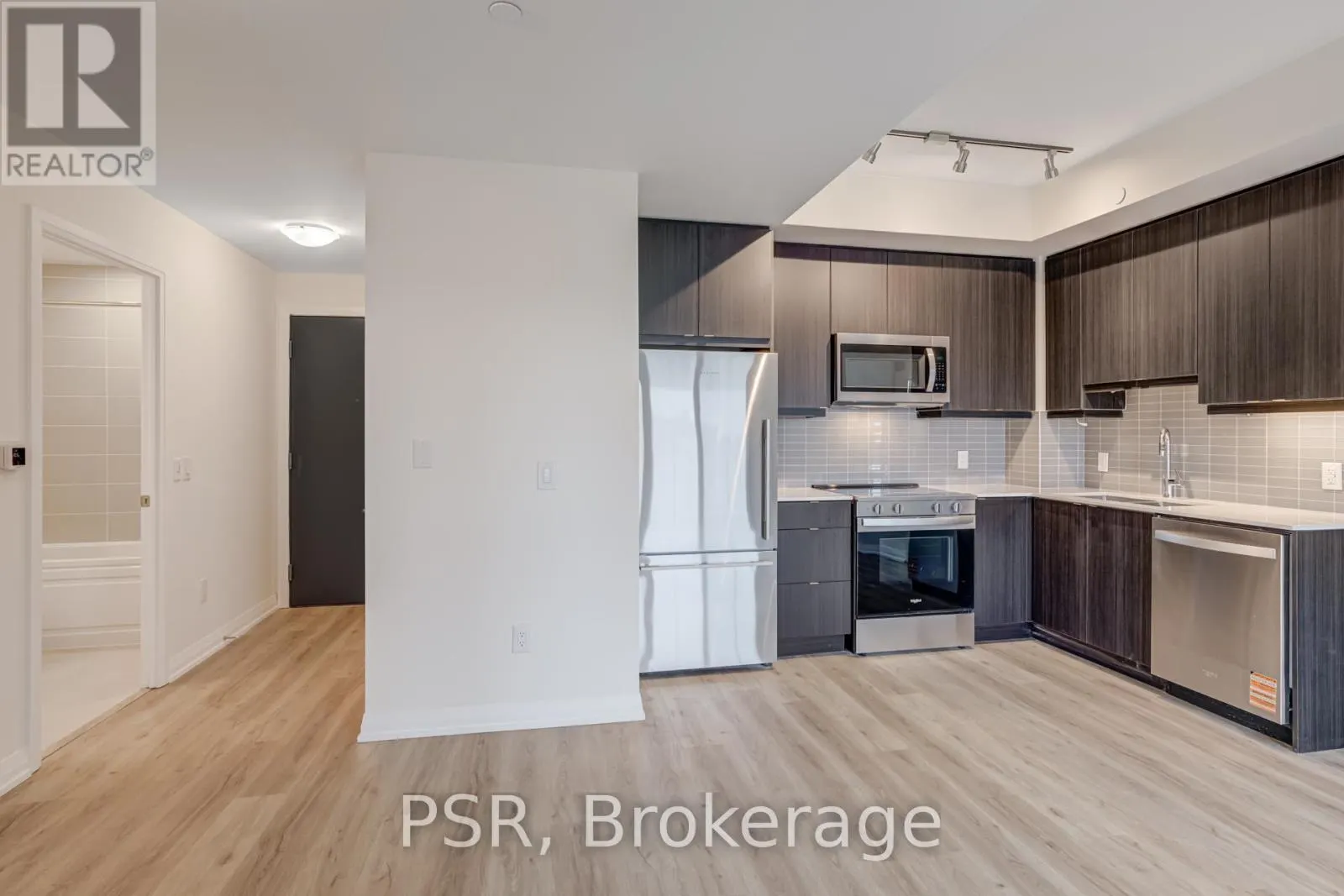 421 - 3270 SHEPPARD AVENUE E