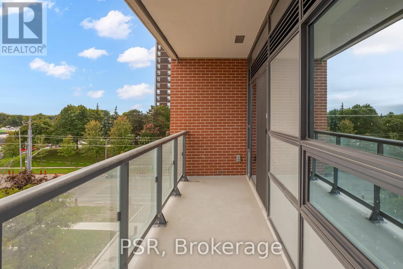 421 - 3270 SHEPPARD AVENUE E