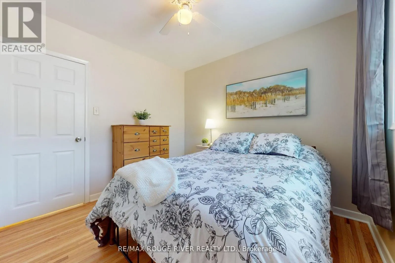 18 DARLINGSIDE DRIVE