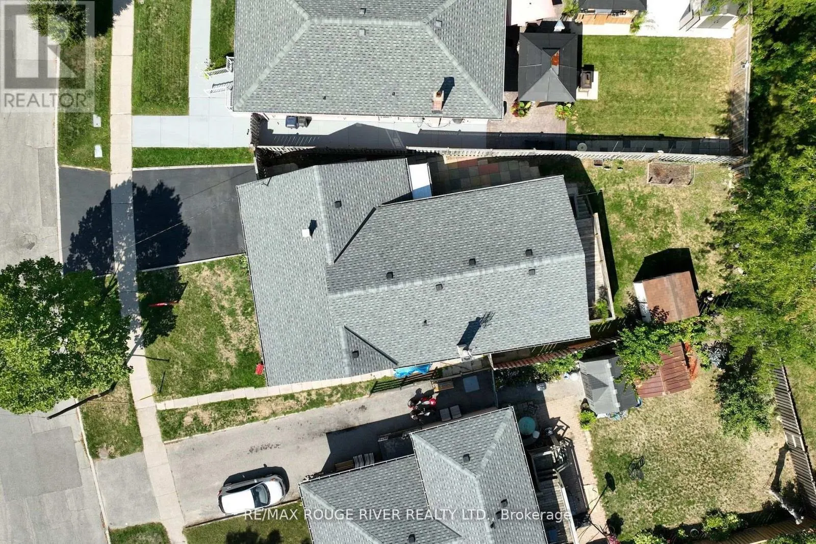 18 DARLINGSIDE DRIVE