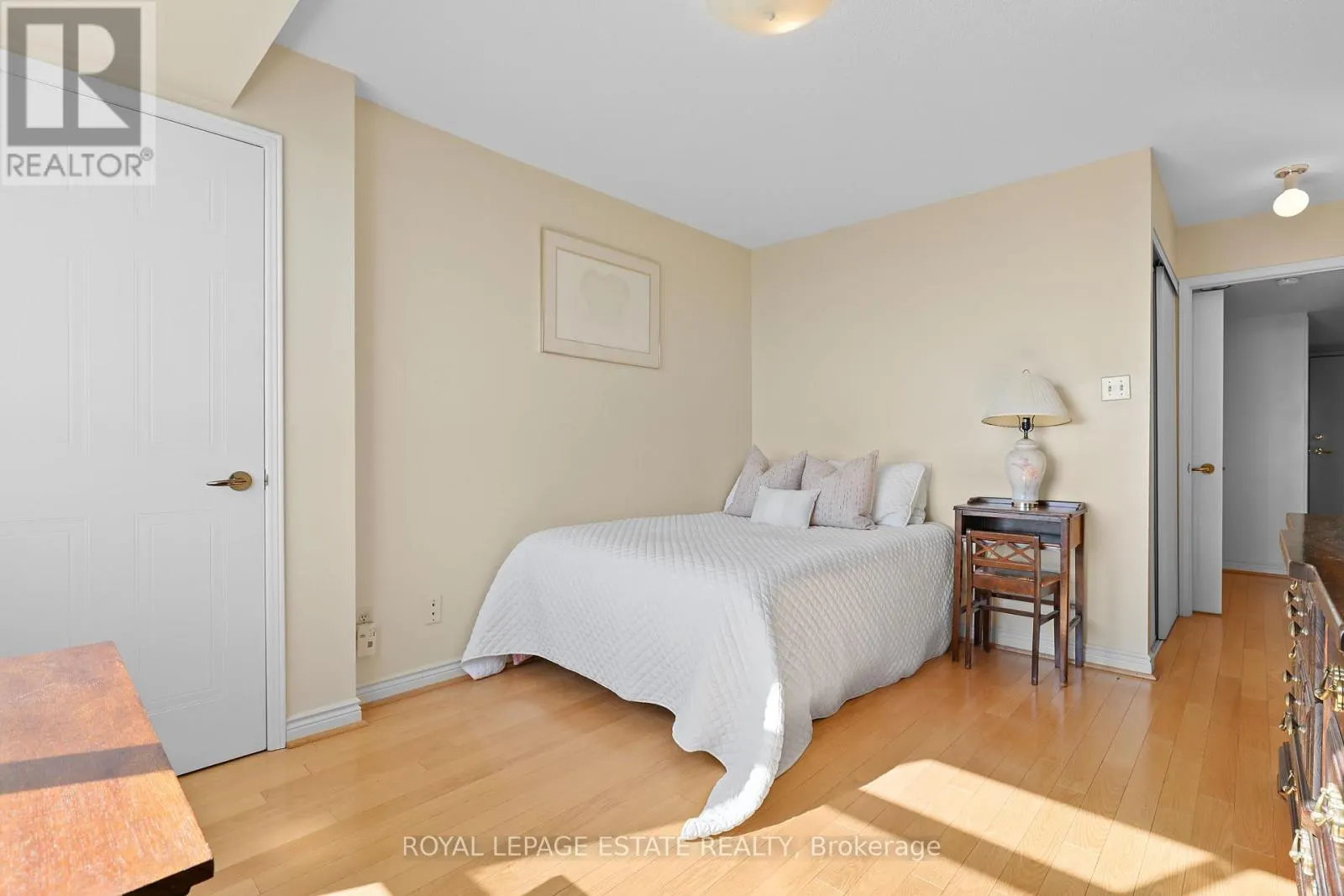 1003 - 1093 KINGSTON ROAD