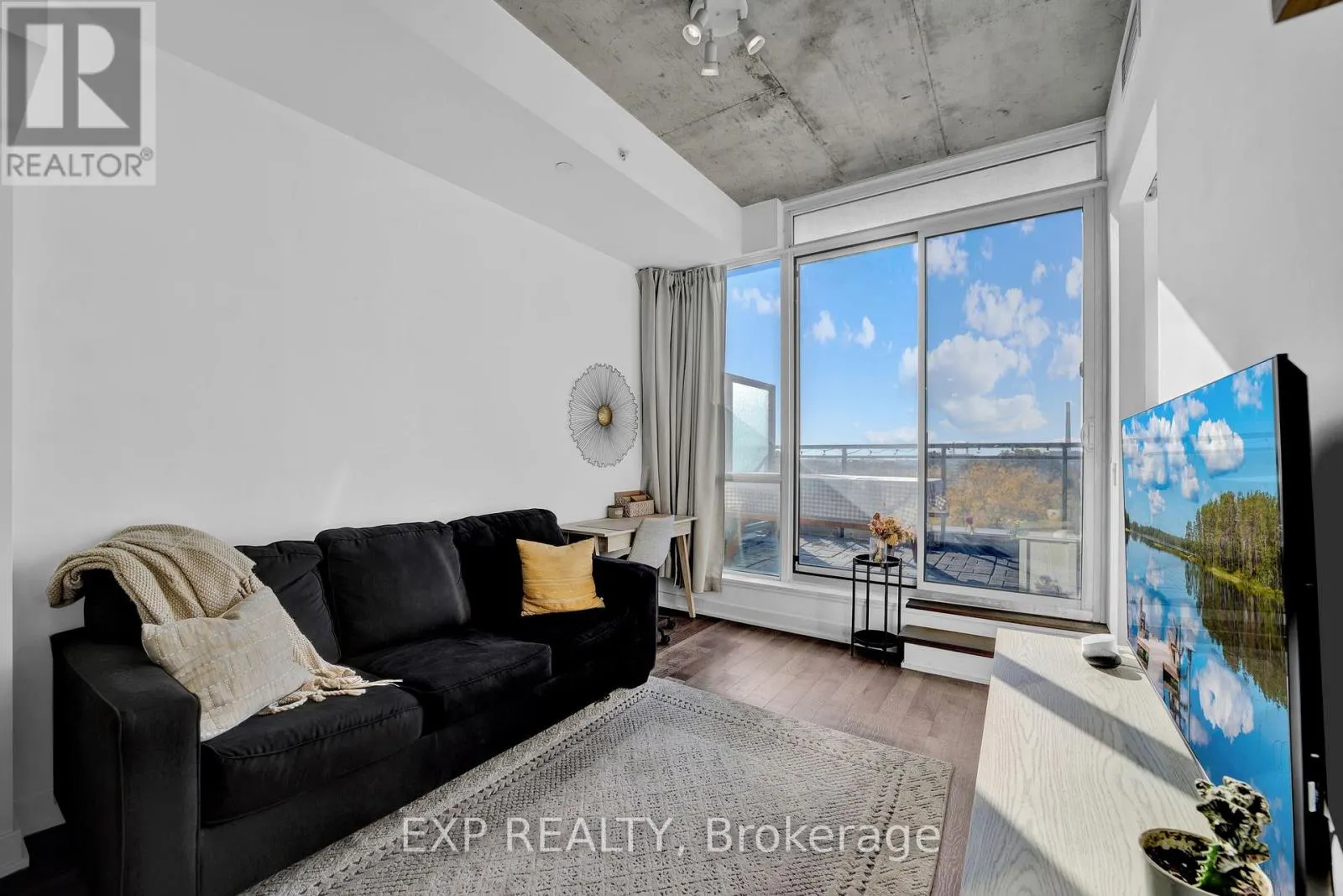 804 - 1238 DUNDAS ST STREET E, #804