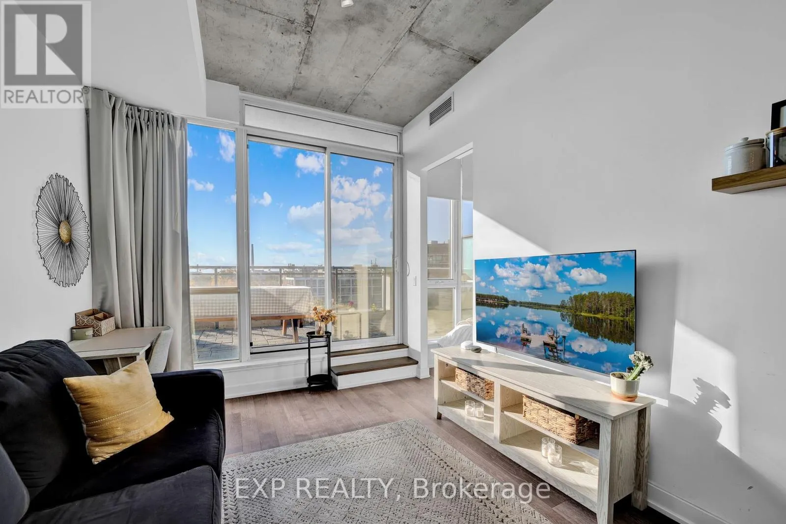 804 - 1238 DUNDAS ST STREET E, #804