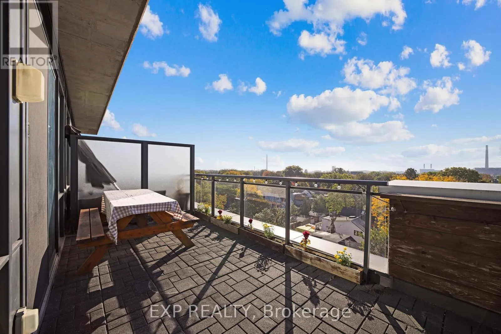 804 - 1238 DUNDAS ST STREET E, #804