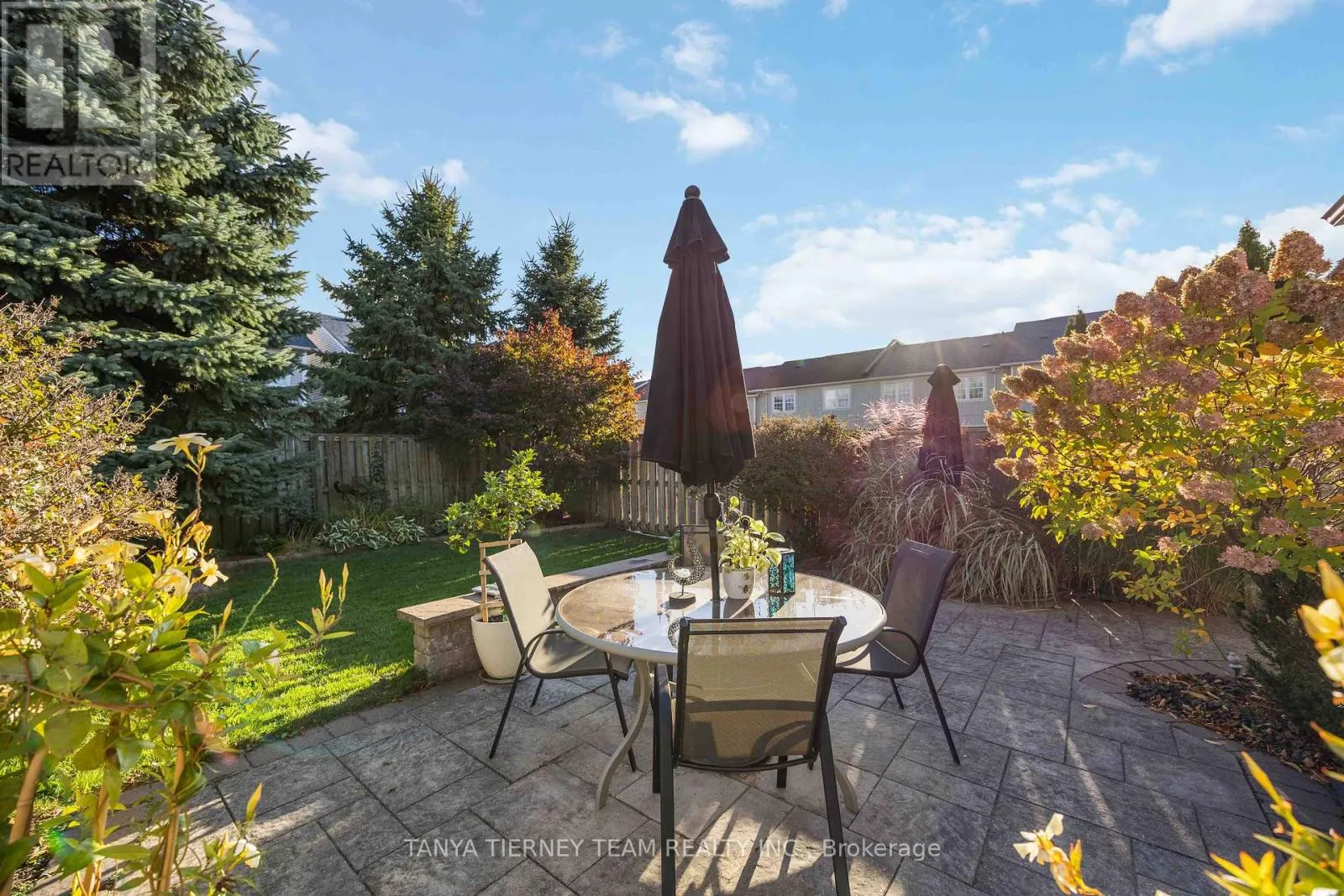 76 NORTHGROVE CRESCENT